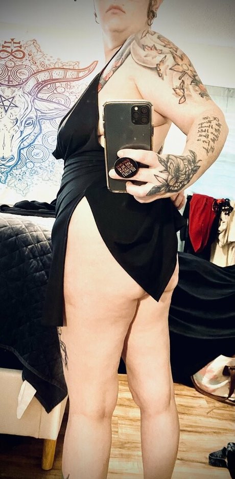 trashpanda4lyfeyo only fans