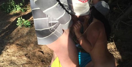 nakedpizzadelivery onlyfans model images