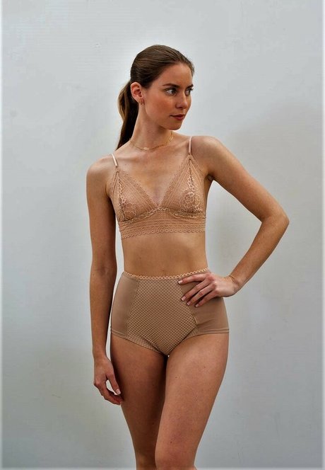 Bar Weil nude only fans