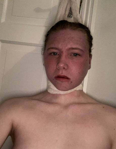 rose lizzy200345 only fans nude