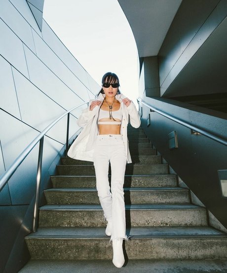 Jeannie Elise Mai only fans naked