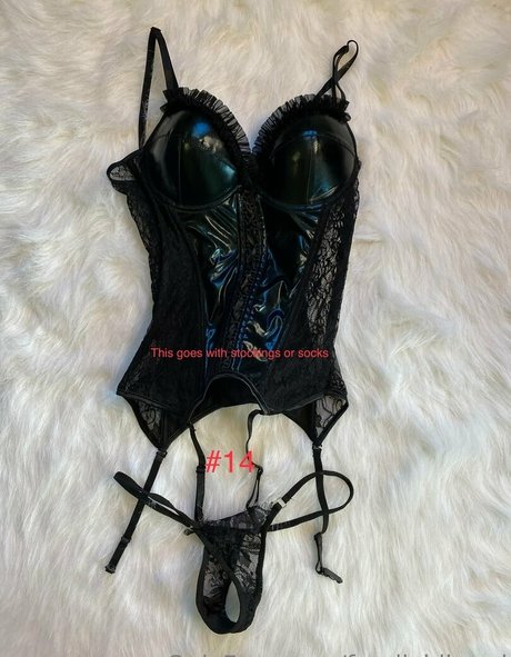 freelividbend onlyfans model images