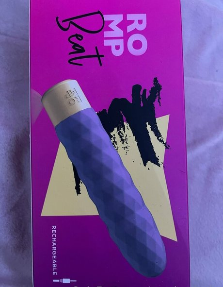 magicadenka only fans nudes