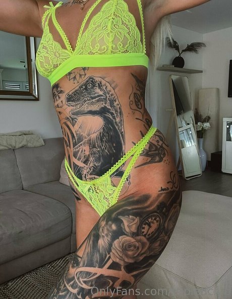 lee hart xx onlyfans exposed