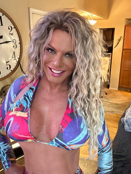 TS Alex onlyfans nudes