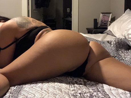 Savannah Sugar onlyfans nude pictures