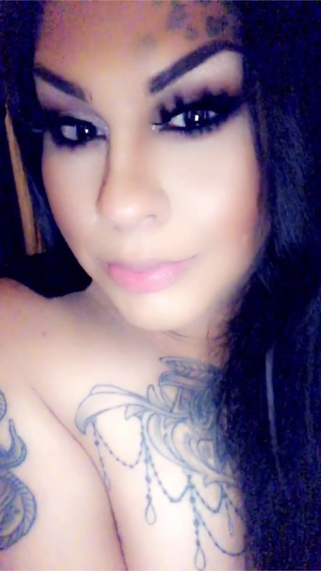 Nikole Londyn onlyfans leaked
