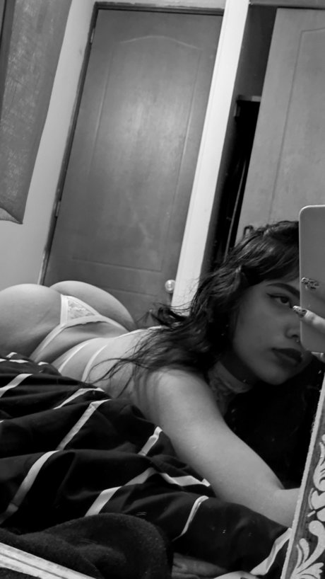 Lizel Belm onlyfans nudes