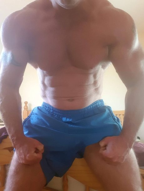 muscle daddy onlyfans porn free
