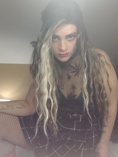 Chami Lee onlyfans tits