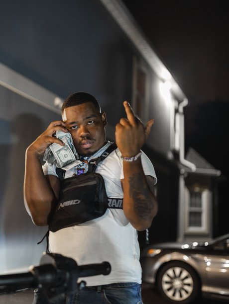 LongMoneyHugo nudes only fans