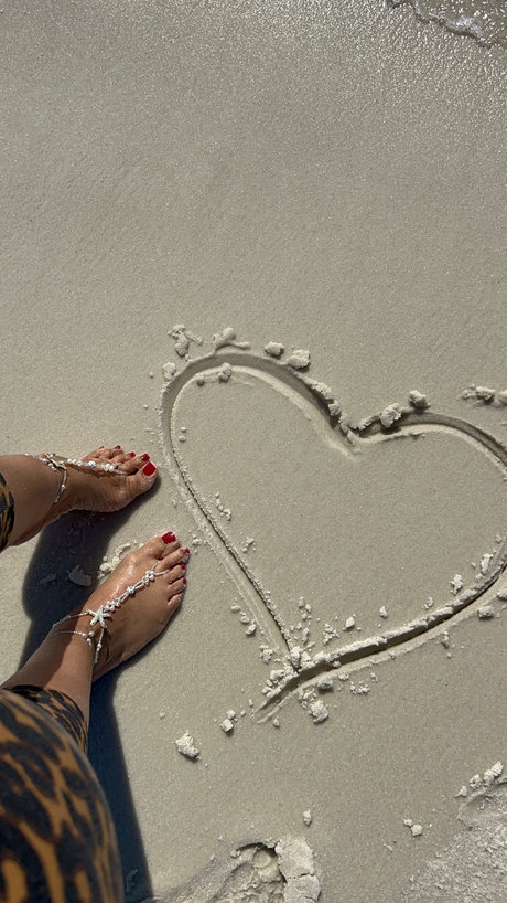 It s Kitty baby TOP 6_ onlyfans photos