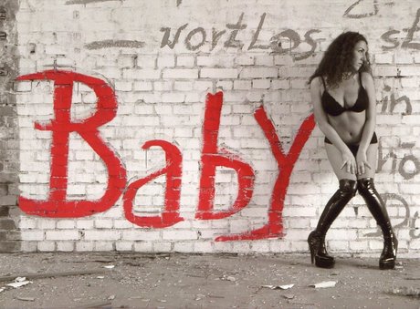 Sandrine onlyfans model images