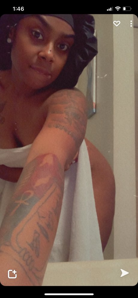 Divine B only fans naked