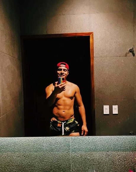 RobertCF onlyfans sexy