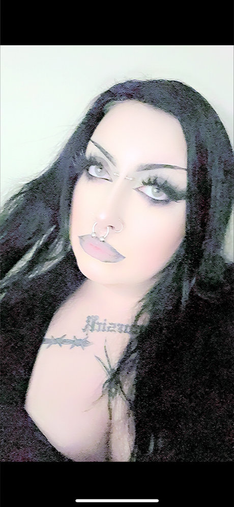 ur goth gf_ onlyfans leaked pictures