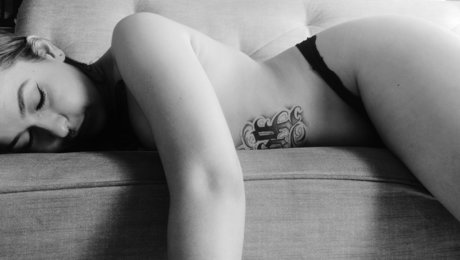 Melissa Burns onlyfans model images