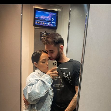 Laia Sweet onlyfans content type