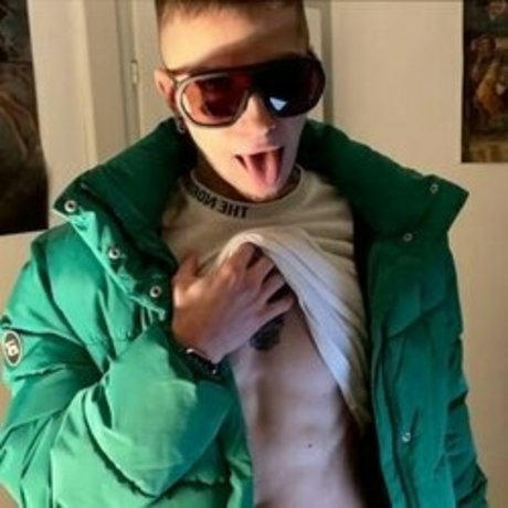 CYBERBOG V2 onlyfans nude leak