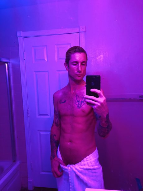 Hardin Wolf onlyfans star