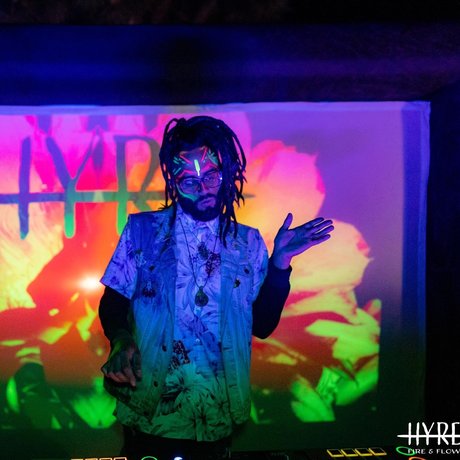 PineappleFlow onlyfans.