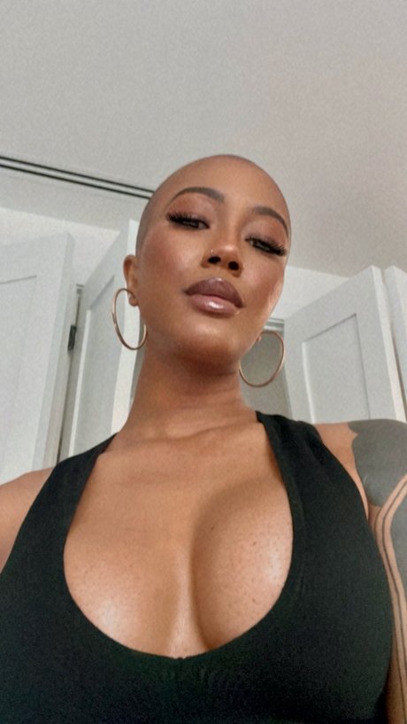 Thewholesomeheaux onlyfans gratis