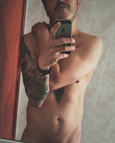 Julio Roga onlyfans leak free