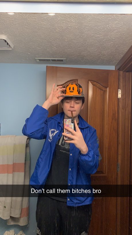 Pebo topless onlyfans