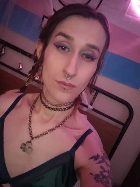 Luna Lavender onlyfans leakd