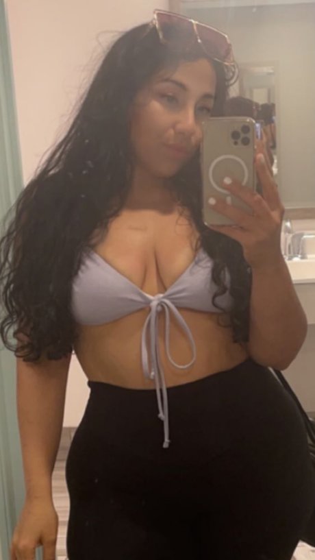 Telhas only fans pics