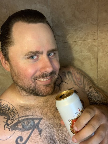ShowerBeersCanada onlyfans picture
