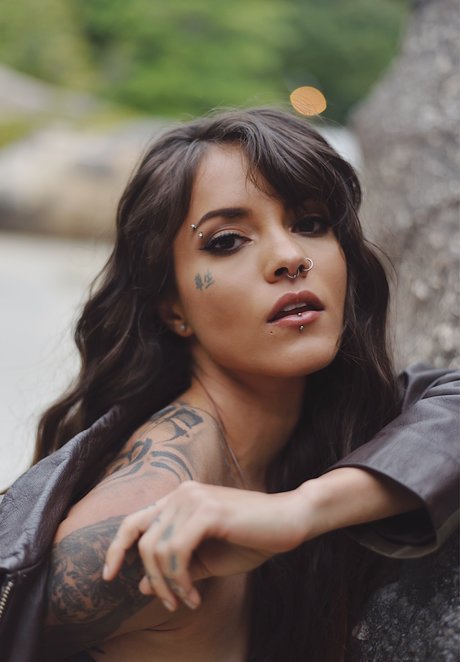 THAIZ SUICIDE only fans pictures