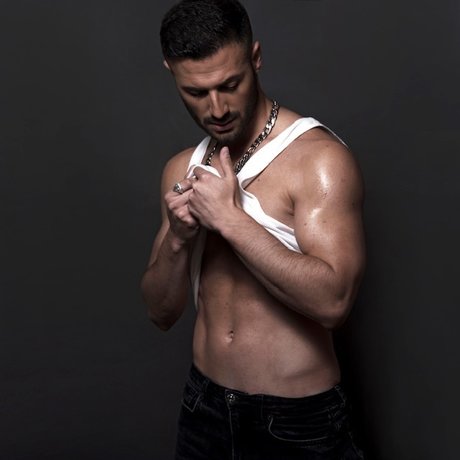 SensilloConS onlyfans explicit content