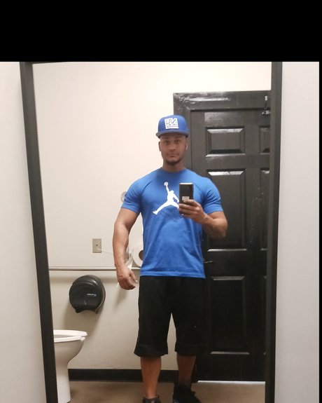 Dominant traits onlyfans model photo