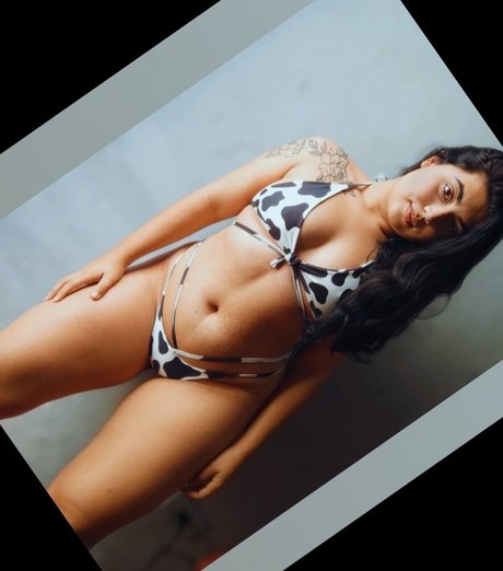 Yasmim Quare onlyfans page