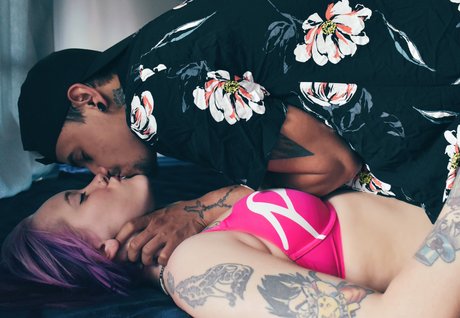 PinkHalfEgg onlyfans nide