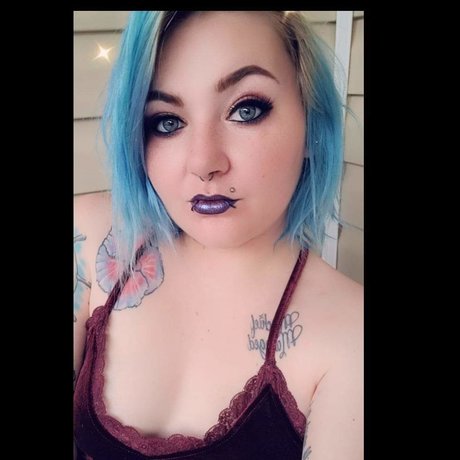 Tattooedsaylor porn onlyfans leak