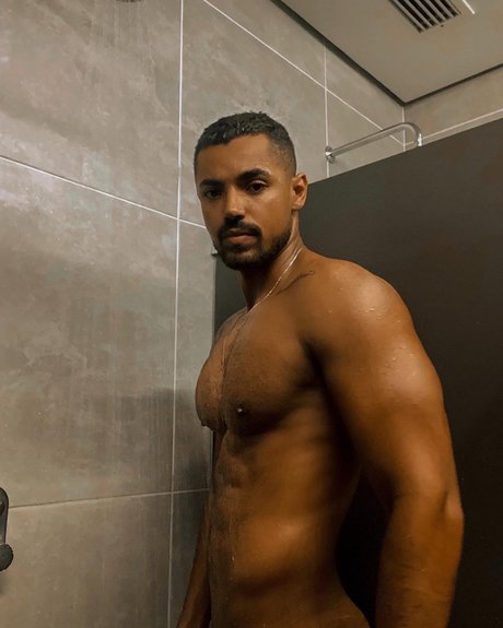 Peter Sin only fans naked