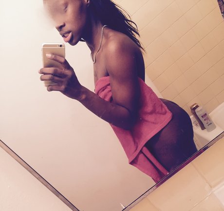 Shawna Hyman onlyfans leaks.