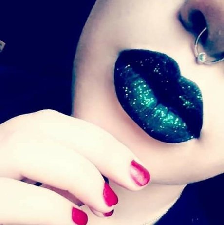 Self Medicate amp amp Smile onlyfans for free