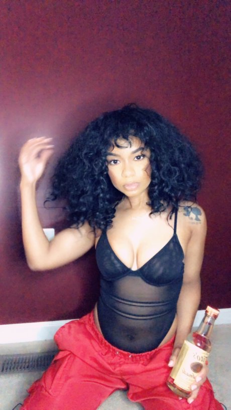 Paris Lavet naked only fans