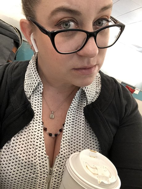 PrettyGreenEyes onlyfans naked leaks