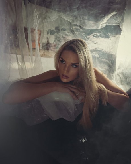 Bonni Gee onlyfans nide