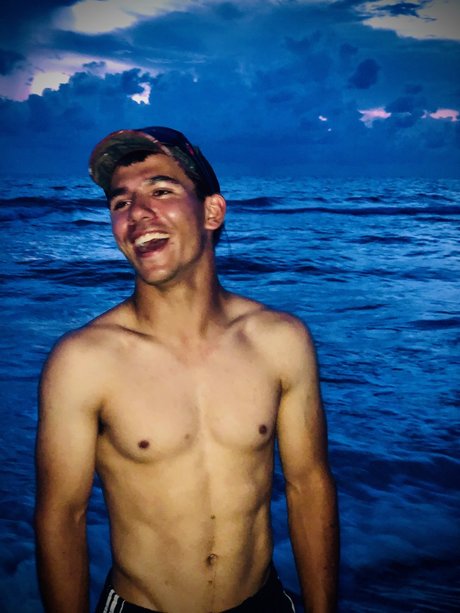 mikael Sandecki onlyfans sextape