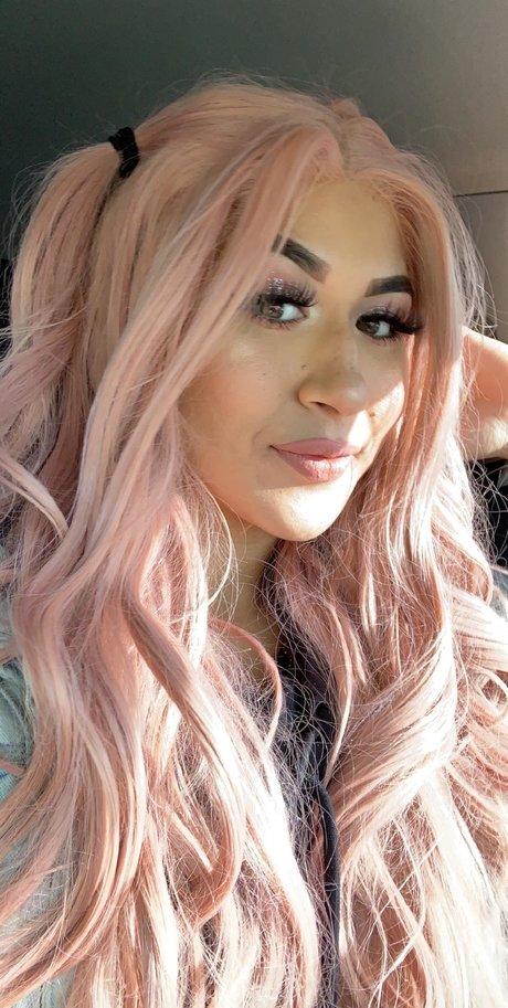 Girl next door_ onlyfans nudes