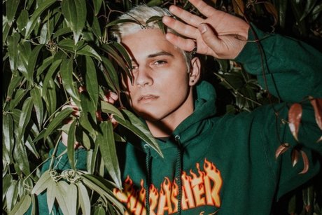 Laury J onlyfans photos