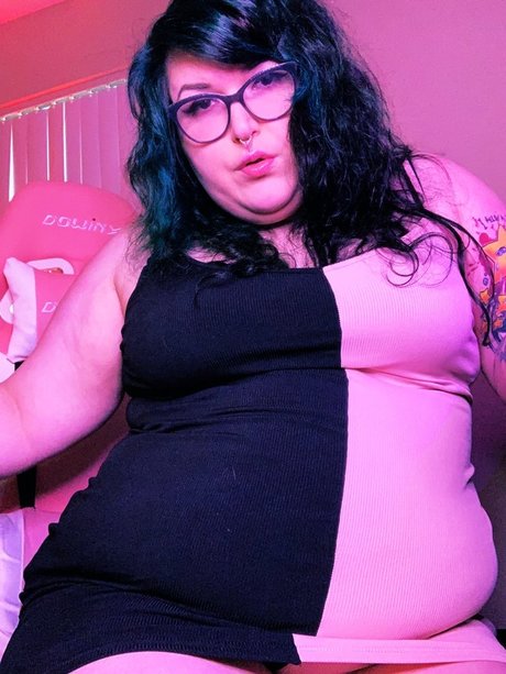 Size Queen McGee_ onlyfans leak