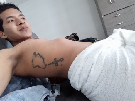 Santiago Yaima onlyfans leaks porn