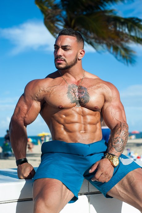 Tristen Esco onlyfans photos