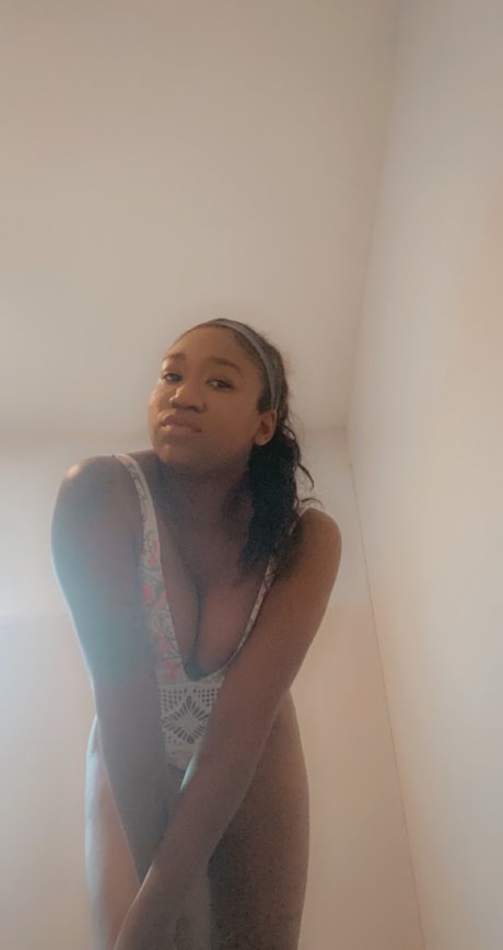 Brielle Khali onlyfans leakes